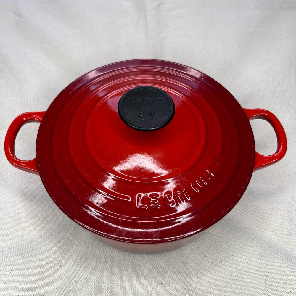 Le Creuset Dutch Oven Round 2 Qts Cerise Red Enameled Cast Iron